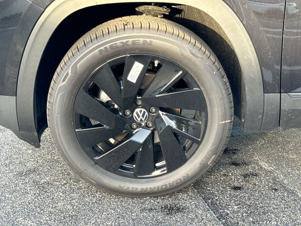 Thumbnail: 2026 Volkswagen Atlas - 8