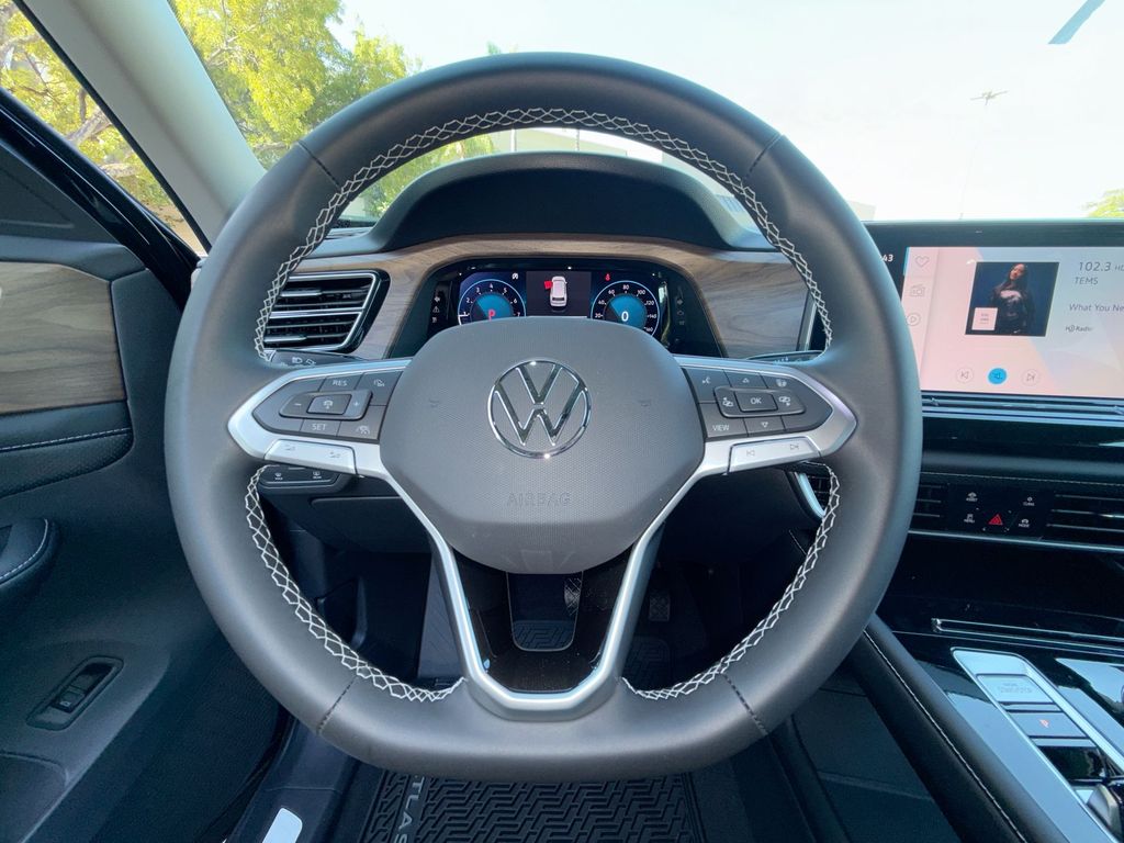 Thumbnail: 2026 Volkswagen Atlas - 9
