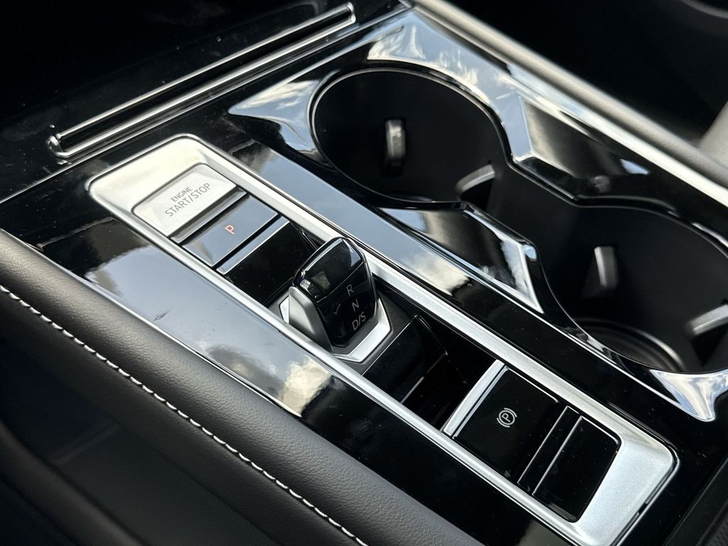 Thumbnail: 2026 Volkswagen Atlas - 25