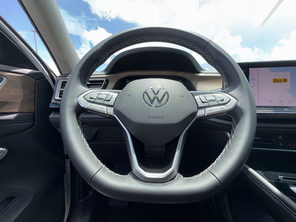 Thumbnail: 2026 Volkswagen Atlas - 10