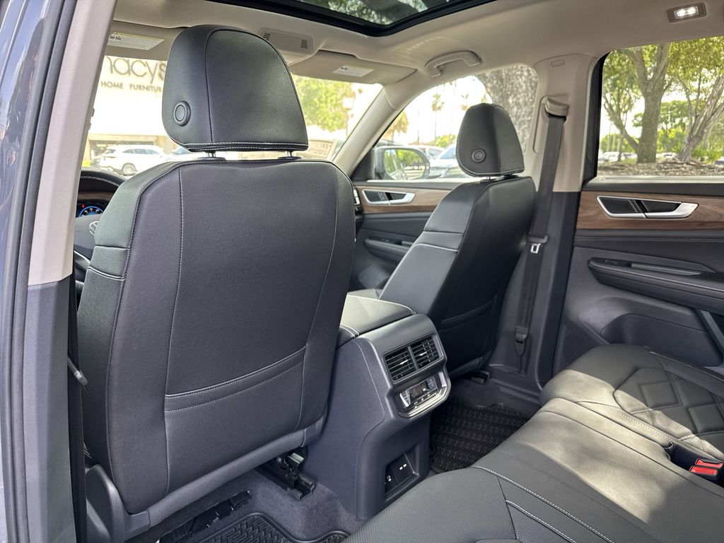 Thumbnail: 2026 Volkswagen Atlas - 27
