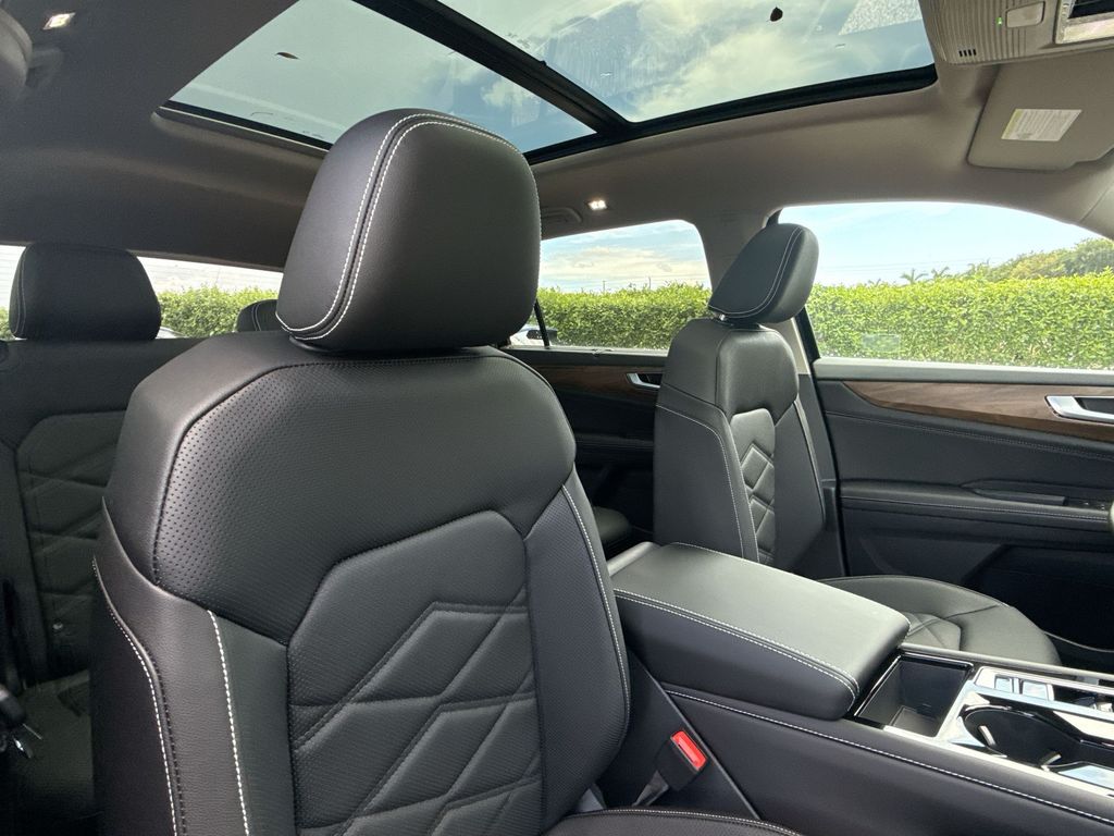 Thumbnail: 2026 Volkswagen Atlas - 29
