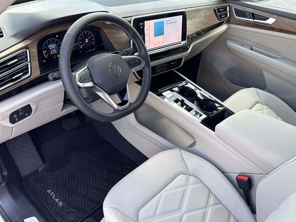 Thumbnail: 2026 Volkswagen Atlas - 2
