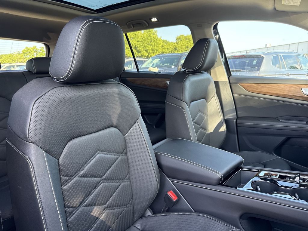 Thumbnail: 2026 Volkswagen Atlas - 29