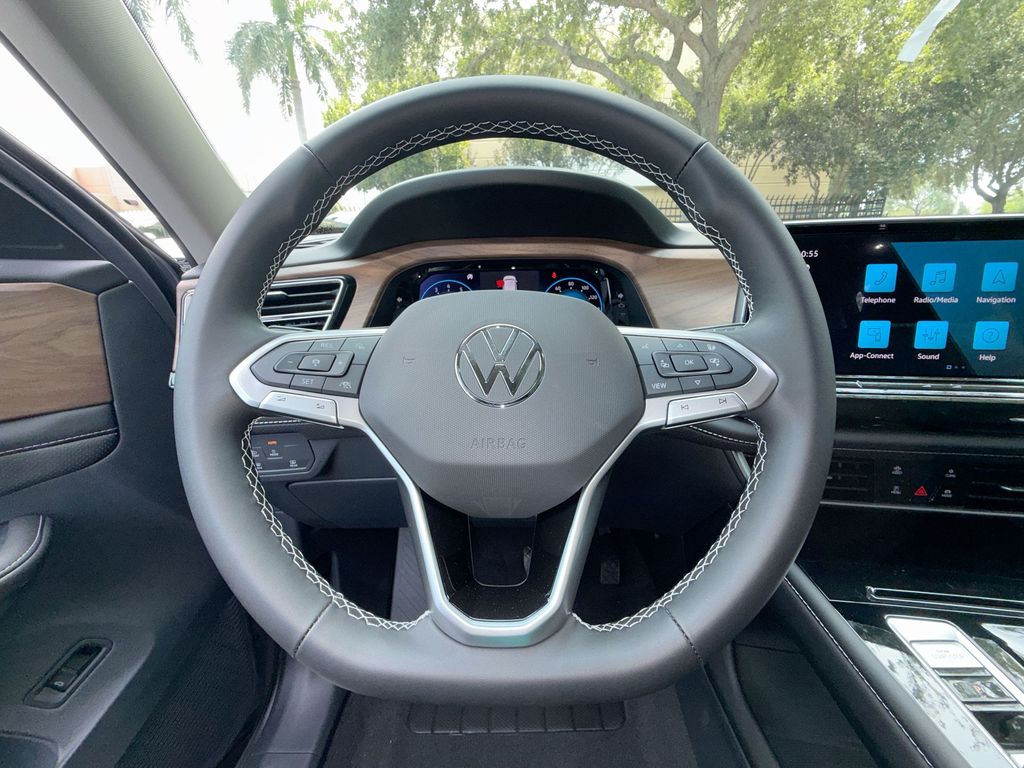 Thumbnail: 2026 Volkswagen Atlas - 10