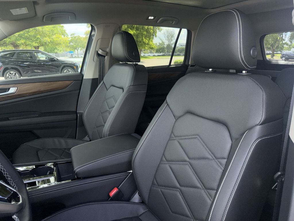 Thumbnail: 2026 Volkswagen Atlas - 10