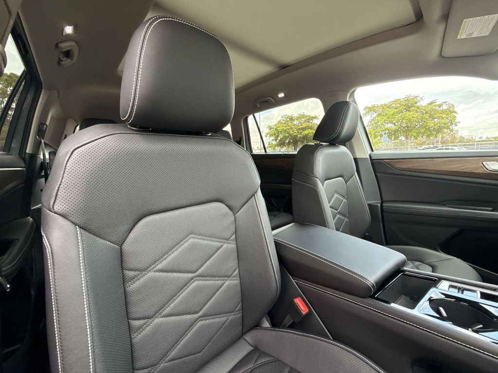 Thumbnail: 2026 Volkswagen Atlas - 29