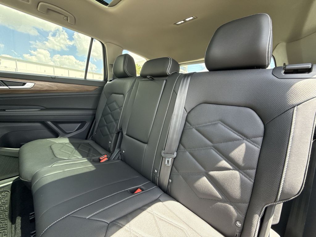 Thumbnail: 2026 Volkswagen Atlas - 12