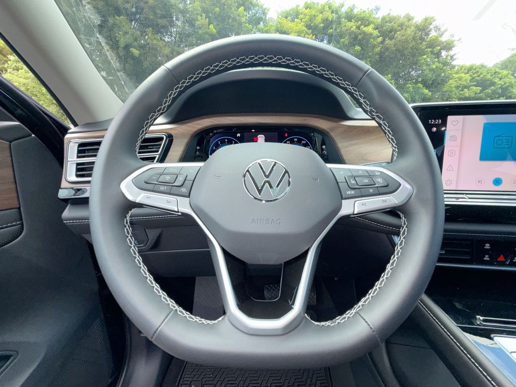 Thumbnail: 2026 Volkswagen Atlas - 9