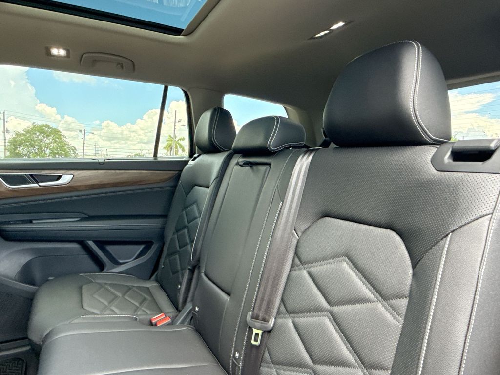 Thumbnail: 2026 Volkswagen Atlas - 12