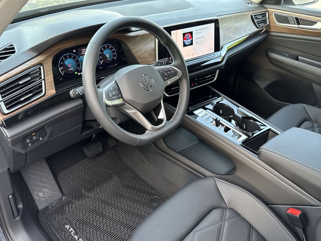 Thumbnail: 2026 Volkswagen Atlas - 2