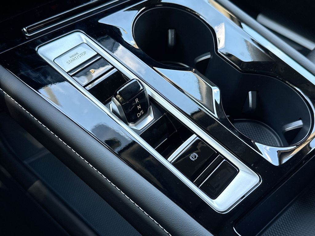 Thumbnail: 2026 Volkswagen Atlas - 16