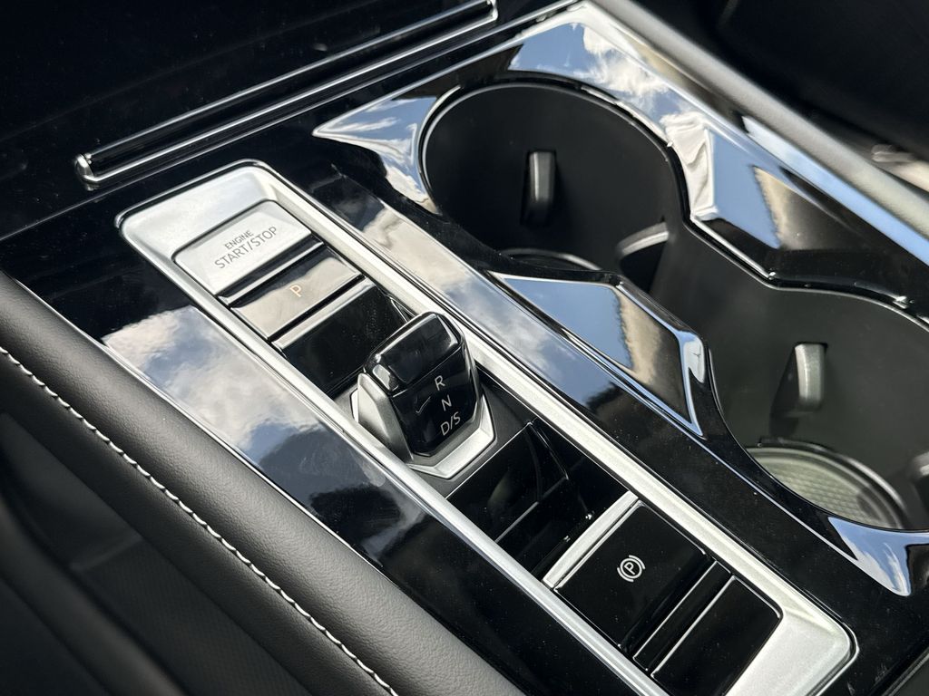 Thumbnail: 2026 Volkswagen Atlas - 16