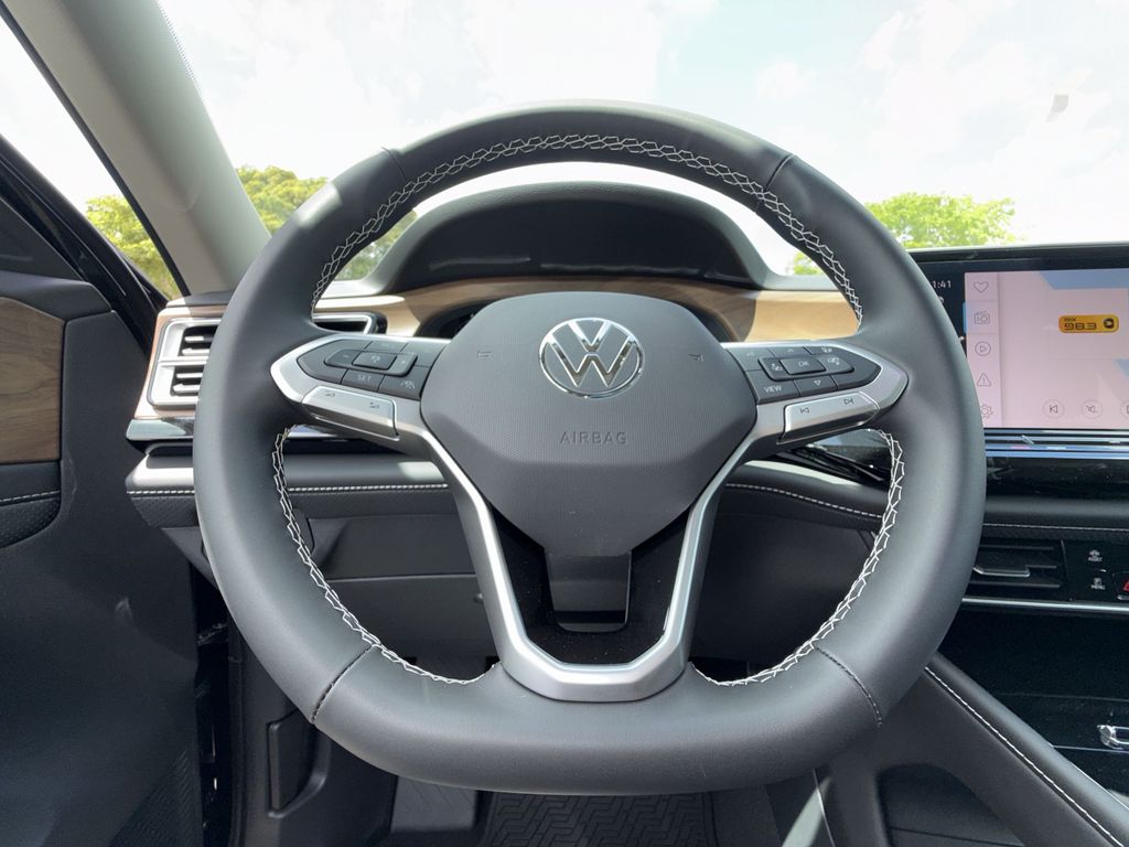 Thumbnail: 2026 Volkswagen Atlas - 10