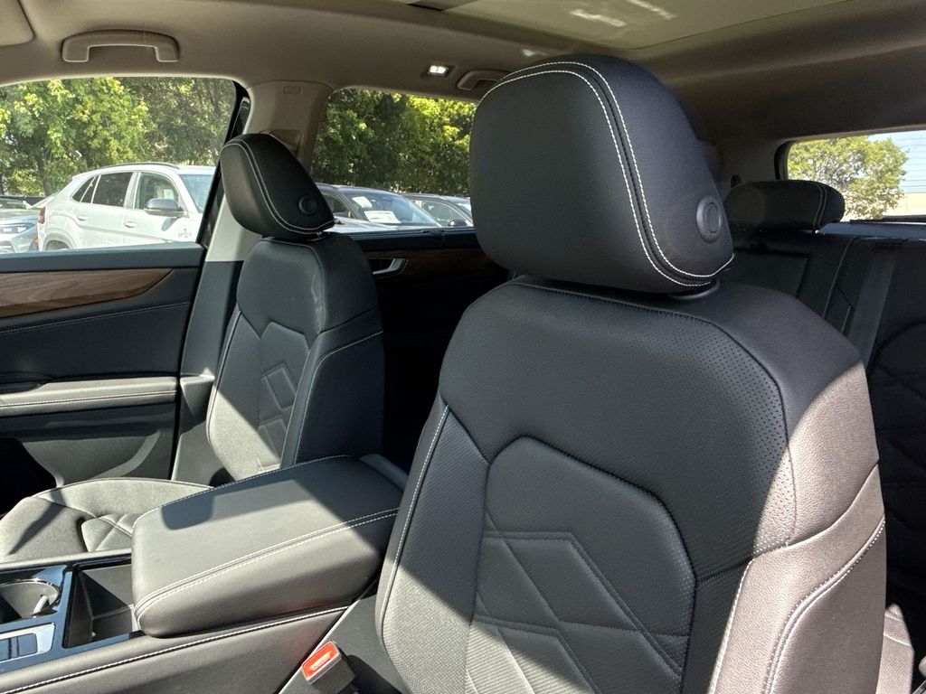 Thumbnail: 2026 Volkswagen Atlas - 11