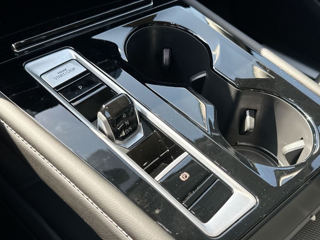 Thumbnail: 2026 Volkswagen Atlas - 16