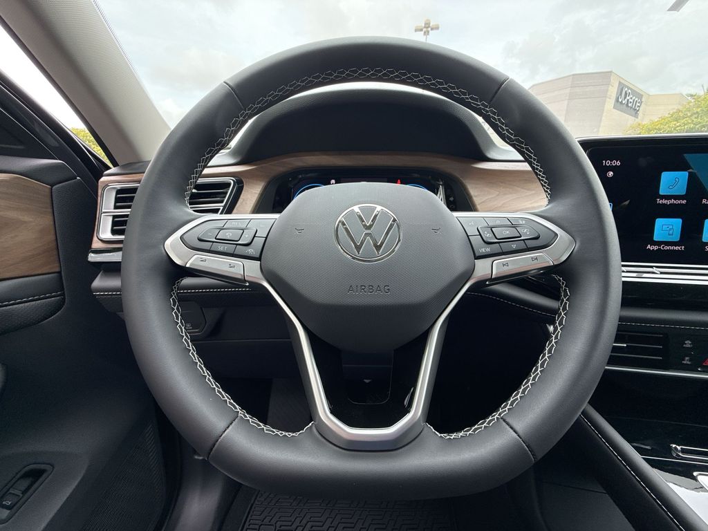 Thumbnail: 2026 Volkswagen Atlas - 10