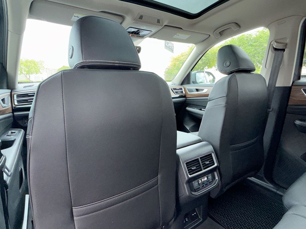 Thumbnail: 2026 Volkswagen Atlas - 12
