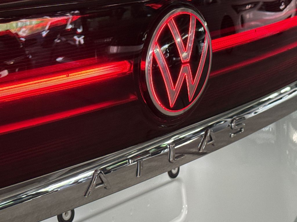 Thumbnail: 2024 Volkswagen Atlas - 6