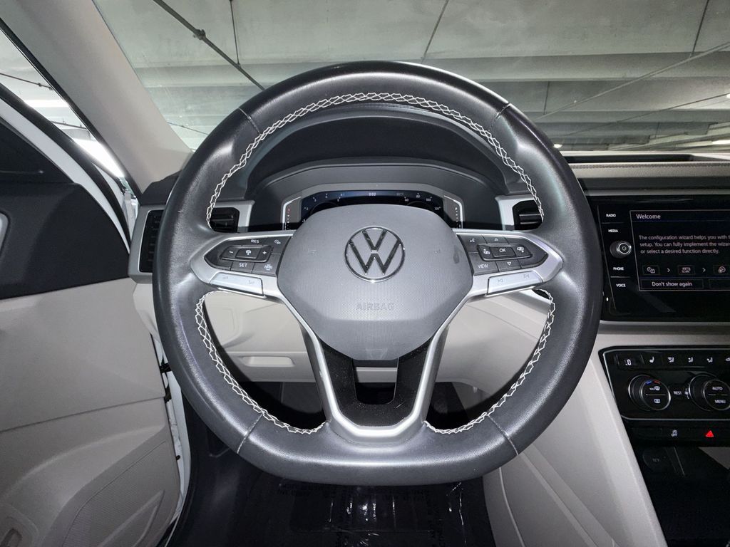 Thumbnail: 2023 Volkswagen Atlas - 10
