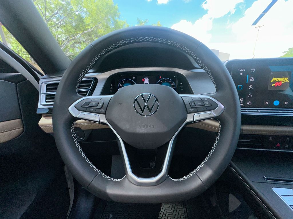 Thumbnail: 2026 Volkswagen Atlas - 10