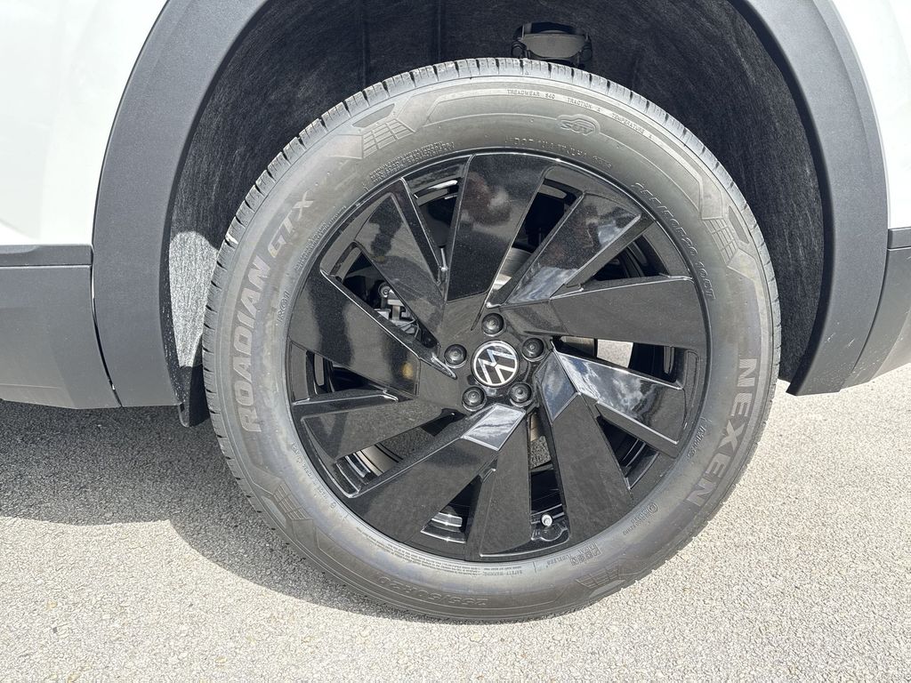 Thumbnail: 2026 Volkswagen Atlas - 8