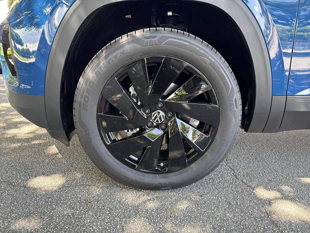 Thumbnail: 2026 Volkswagen Atlas - 6