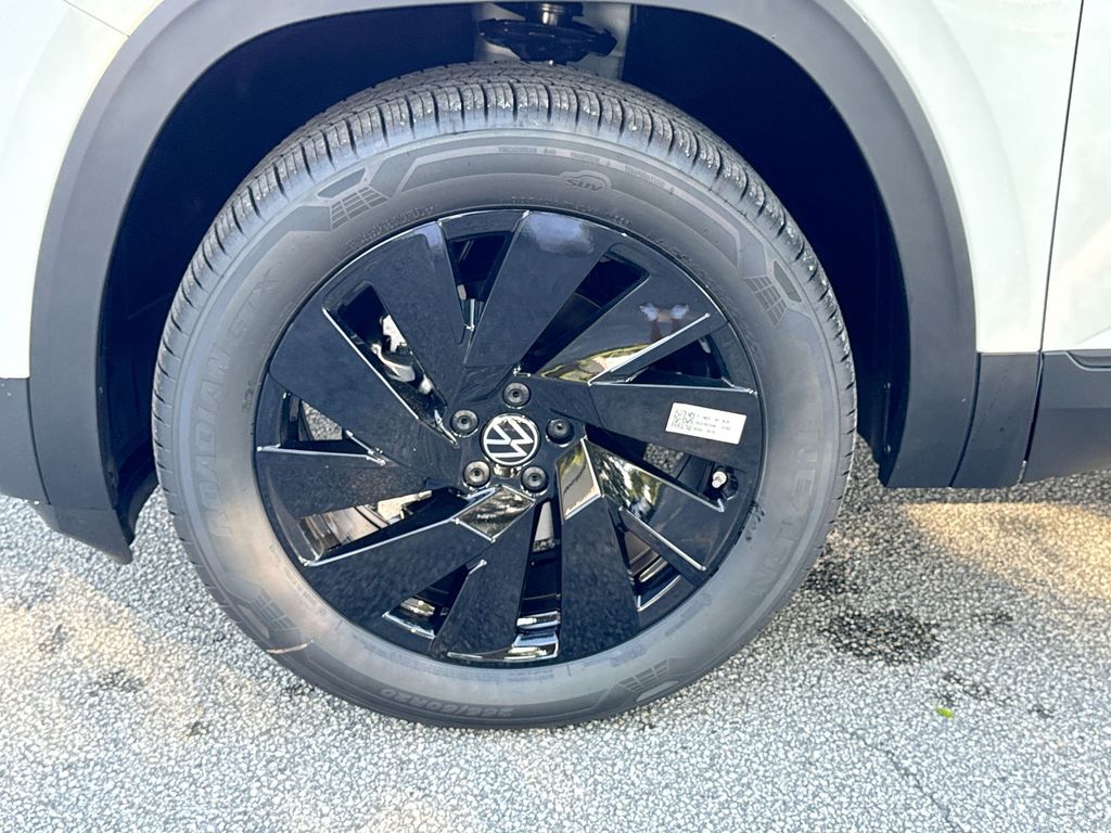 Thumbnail: 2026 Volkswagen Atlas - 8
