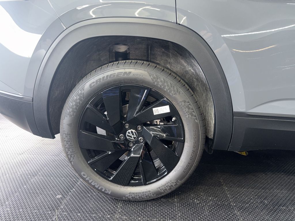 Thumbnail: 2026 Volkswagen Atlas - 7
