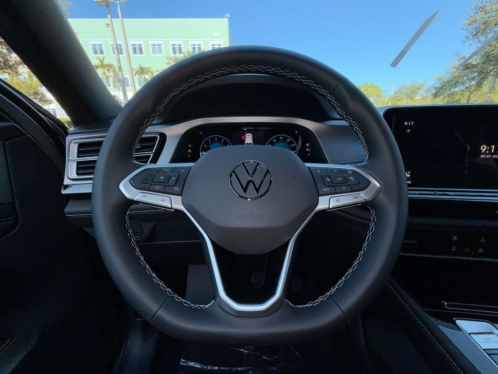 Thumbnail: 2026 Volkswagen Atlas - 10