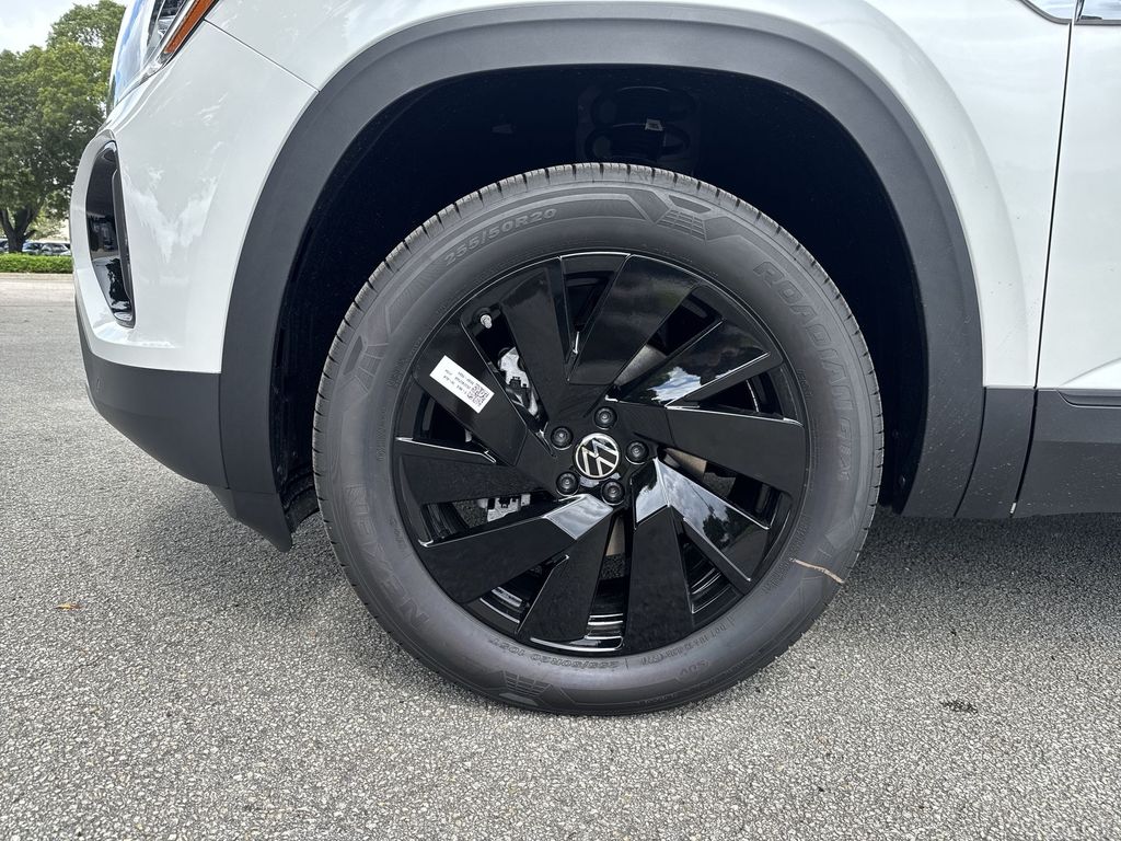 Thumbnail: 2026 Volkswagen Atlas - 8