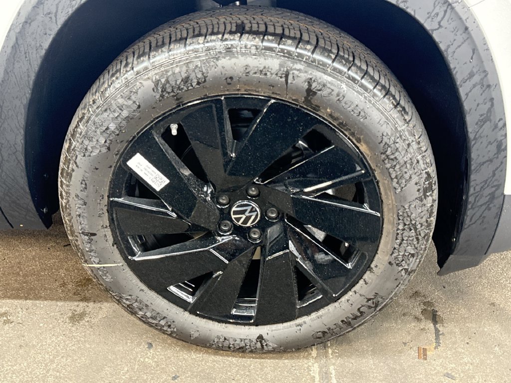 Thumbnail: 2026 Volkswagen Atlas - 8