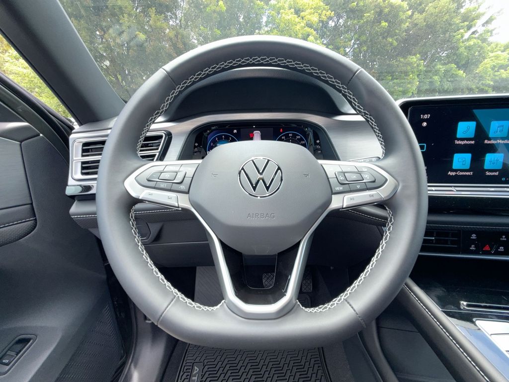 Thumbnail: 2026 Volkswagen Atlas - 10