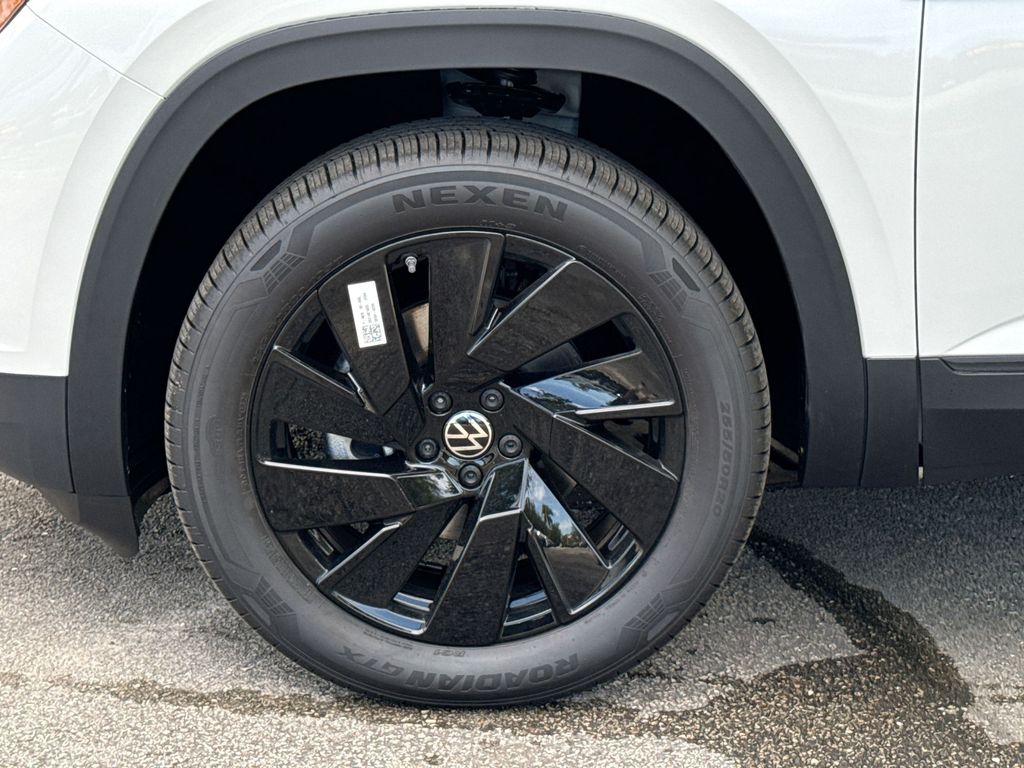 Thumbnail: 2026 Volkswagen Atlas - 8