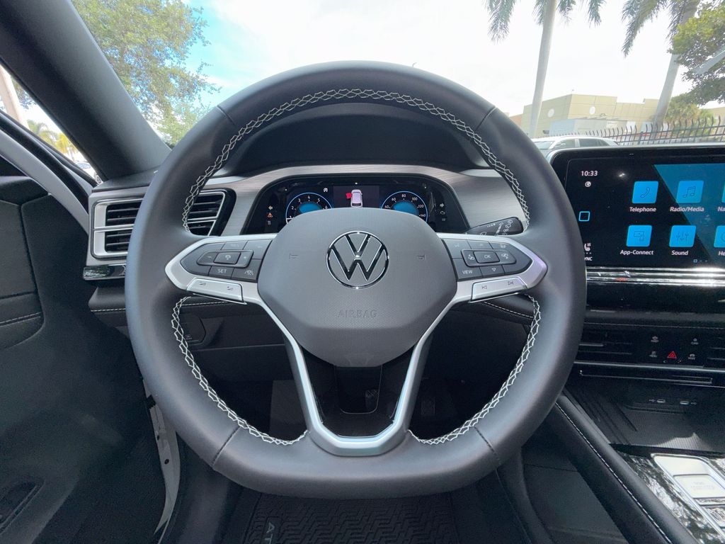 Thumbnail: 2026 Volkswagen Atlas - 10