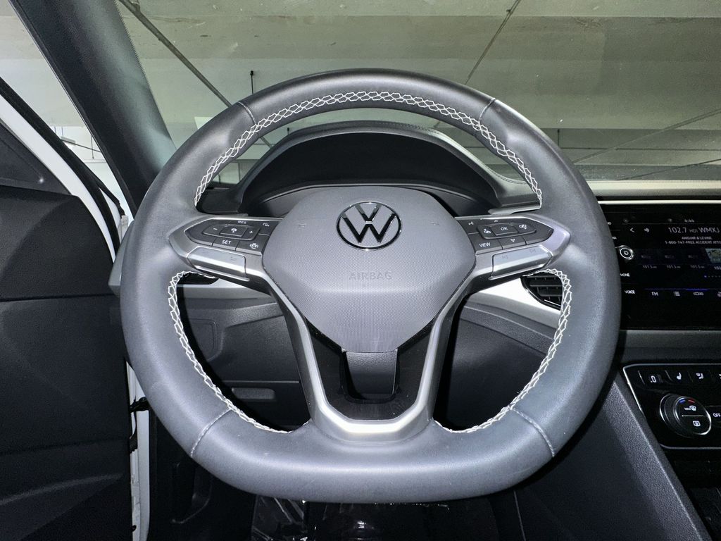 Thumbnail: 2023 Volkswagen Atlas - 9