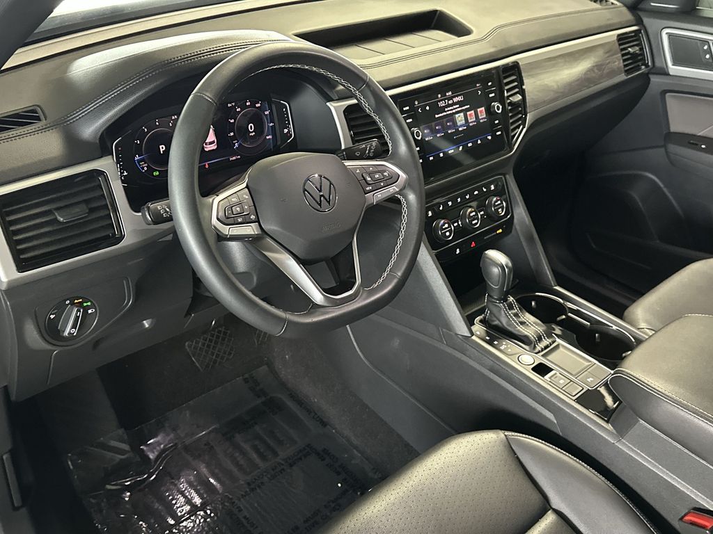 Thumbnail: 2023 Volkswagen Atlas - 2