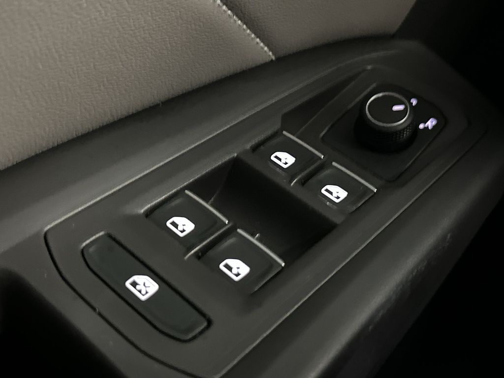 Thumbnail: 2023 Volkswagen Atlas - 24