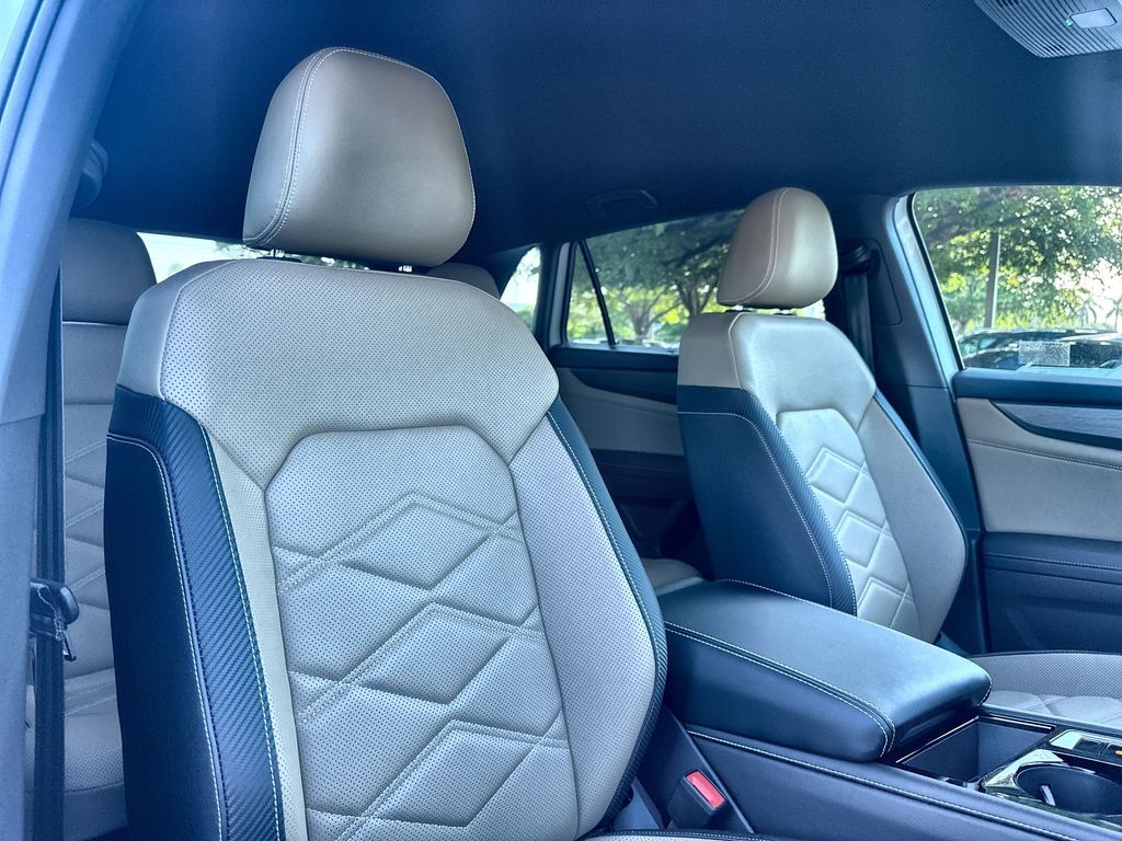 Thumbnail: 2026 Volkswagen Atlas - 28