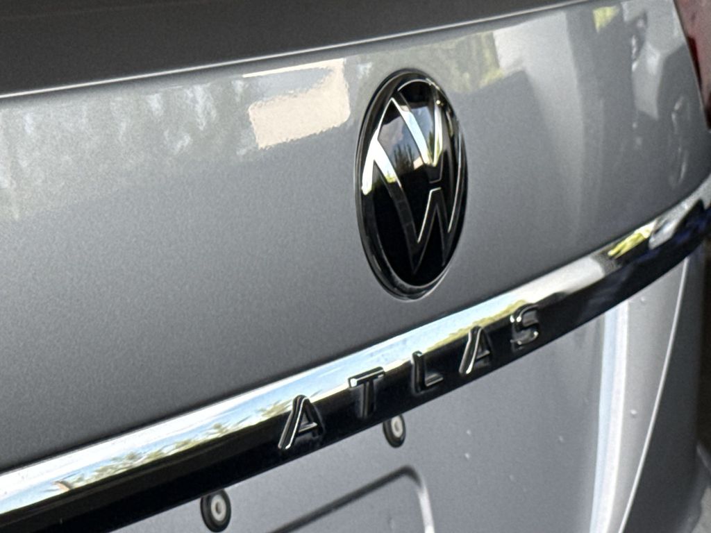 Thumbnail: 2023 Volkswagen Atlas - 7