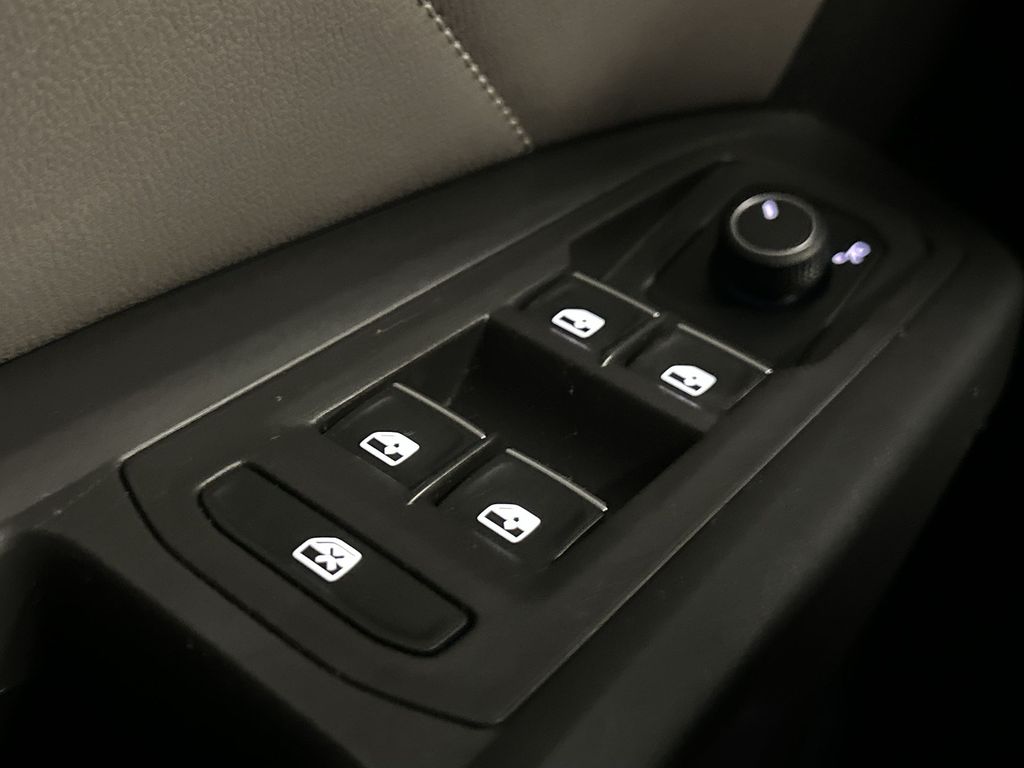 Thumbnail: 2023 Volkswagen Atlas - 25