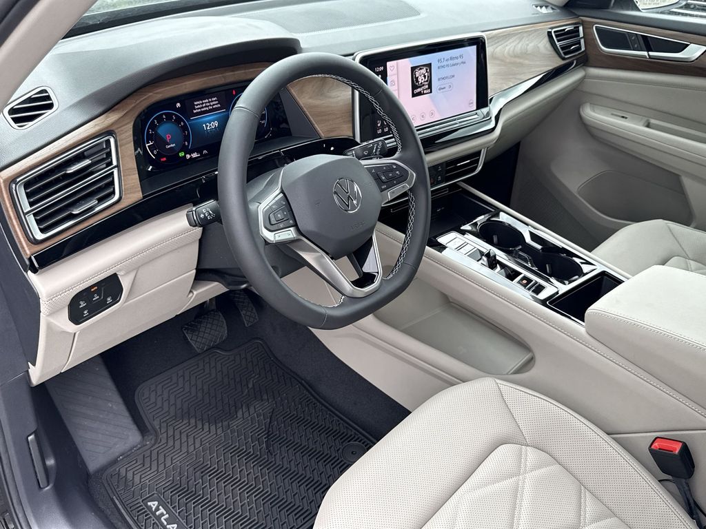 Thumbnail: 2026 Volkswagen Atlas - 2