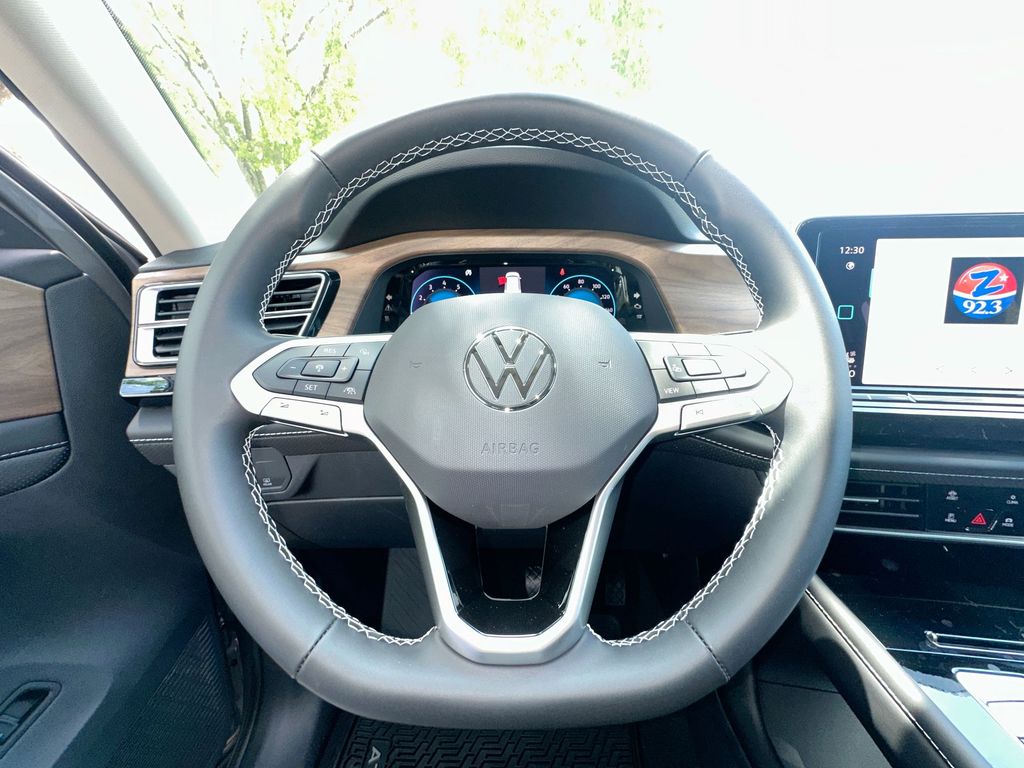Thumbnail: 2026 Volkswagen Atlas - 9