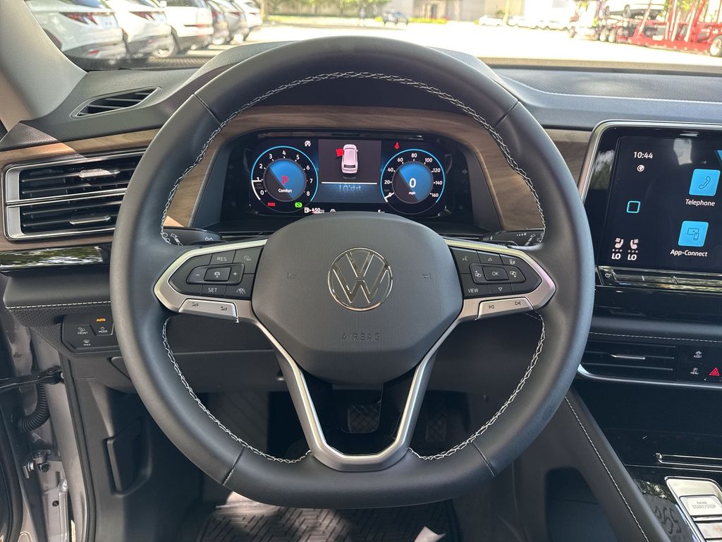 Thumbnail: 2026 Volkswagen Atlas - 9