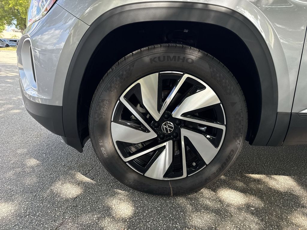 Thumbnail: 2026 Volkswagen Atlas - 7