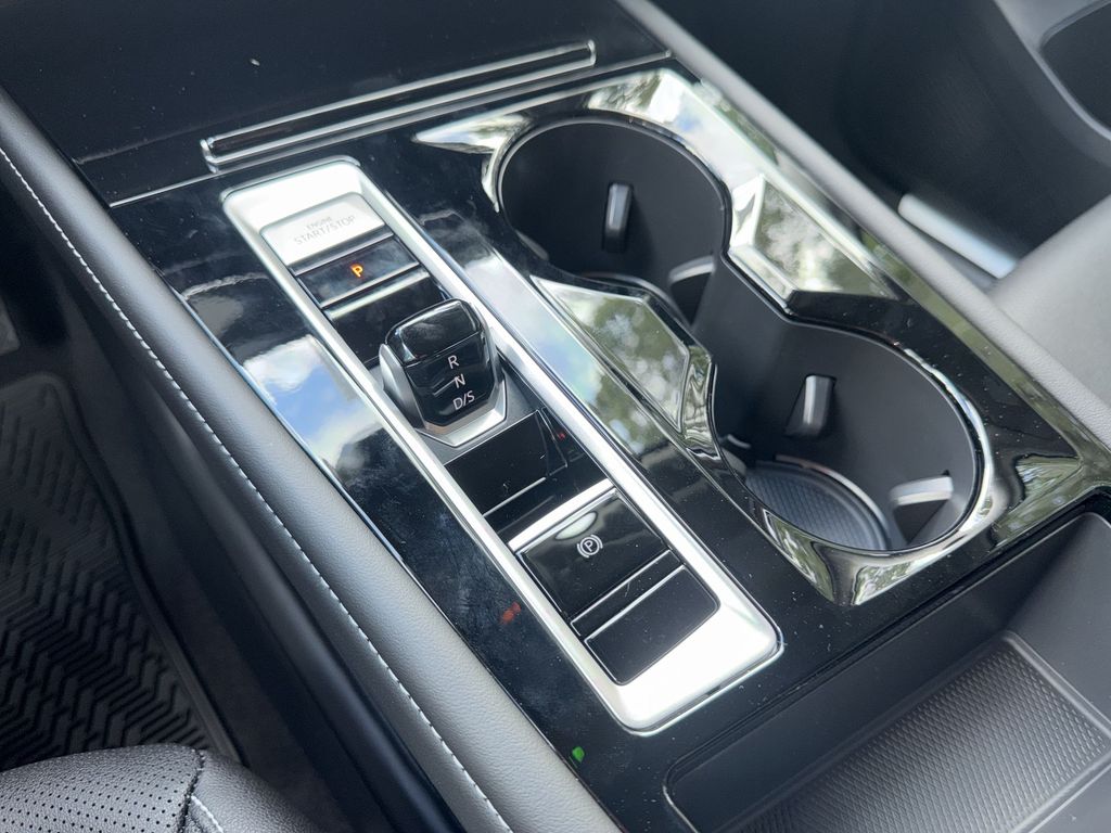 Thumbnail: 2026 Volkswagen Atlas - 14