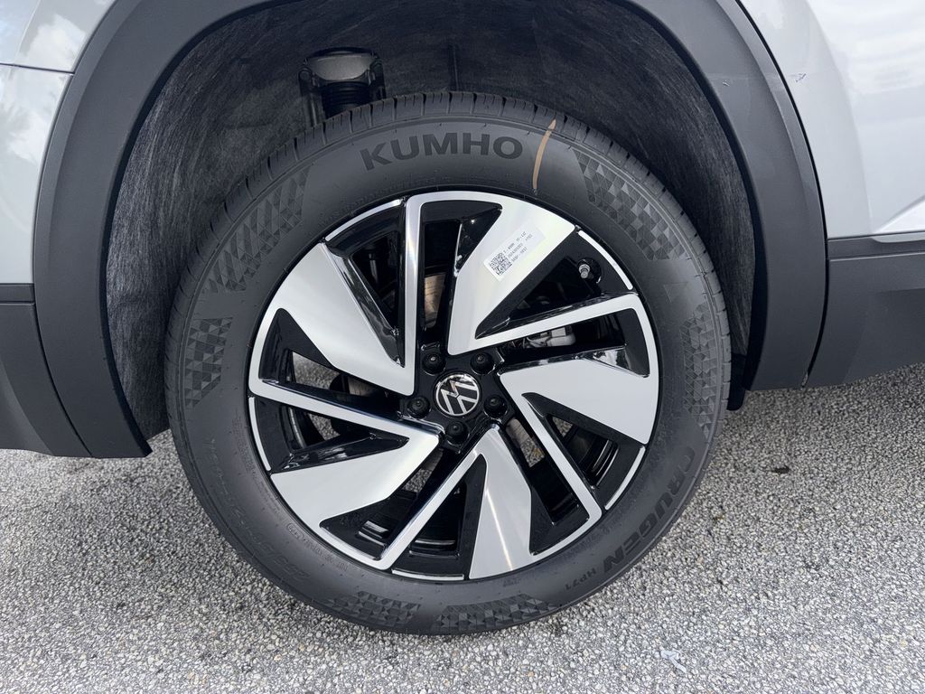 Thumbnail: 2026 Volkswagen Atlas - 6