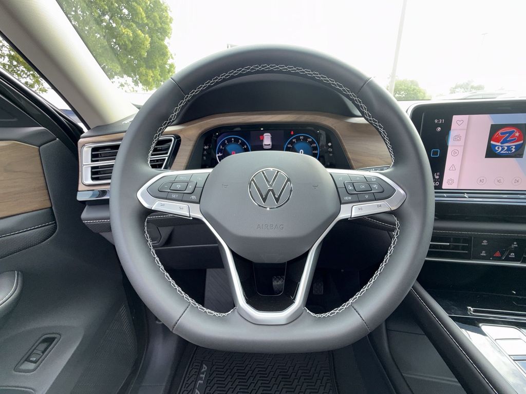 Thumbnail: 2026 Volkswagen Atlas - 10