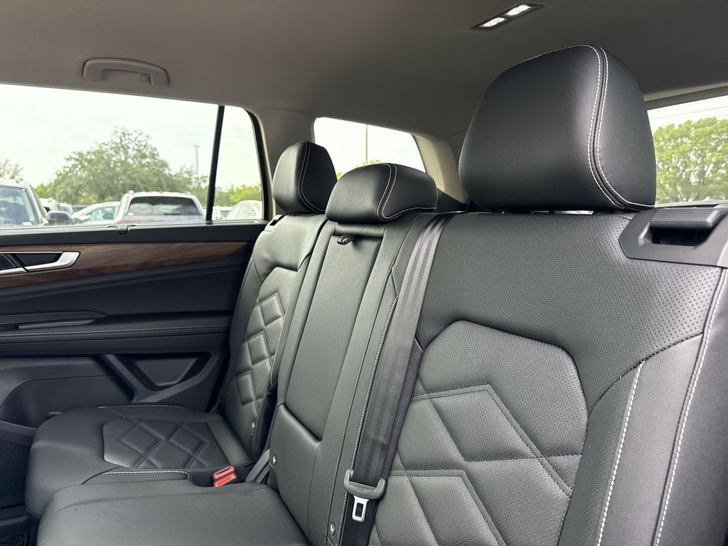 Thumbnail: 2026 Volkswagen Atlas - 13