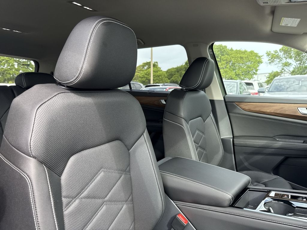Thumbnail: 2026 Volkswagen Atlas - 12